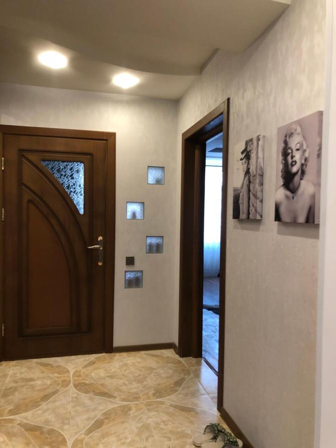 Stylish Apartments In The Heart Of The City! Tashkent Exterior photo