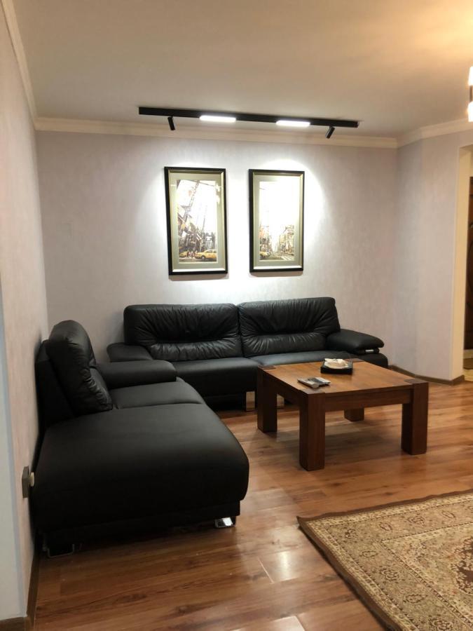 Stylish Apartments In The Heart Of The City! Tashkent Exterior photo
